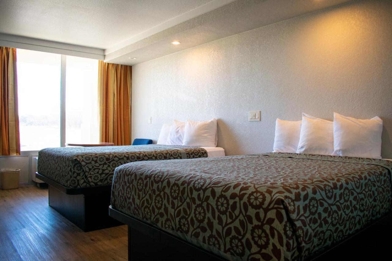 Days Inn By Wyndham Hillsboro Tx מראה חיצוני תמונה