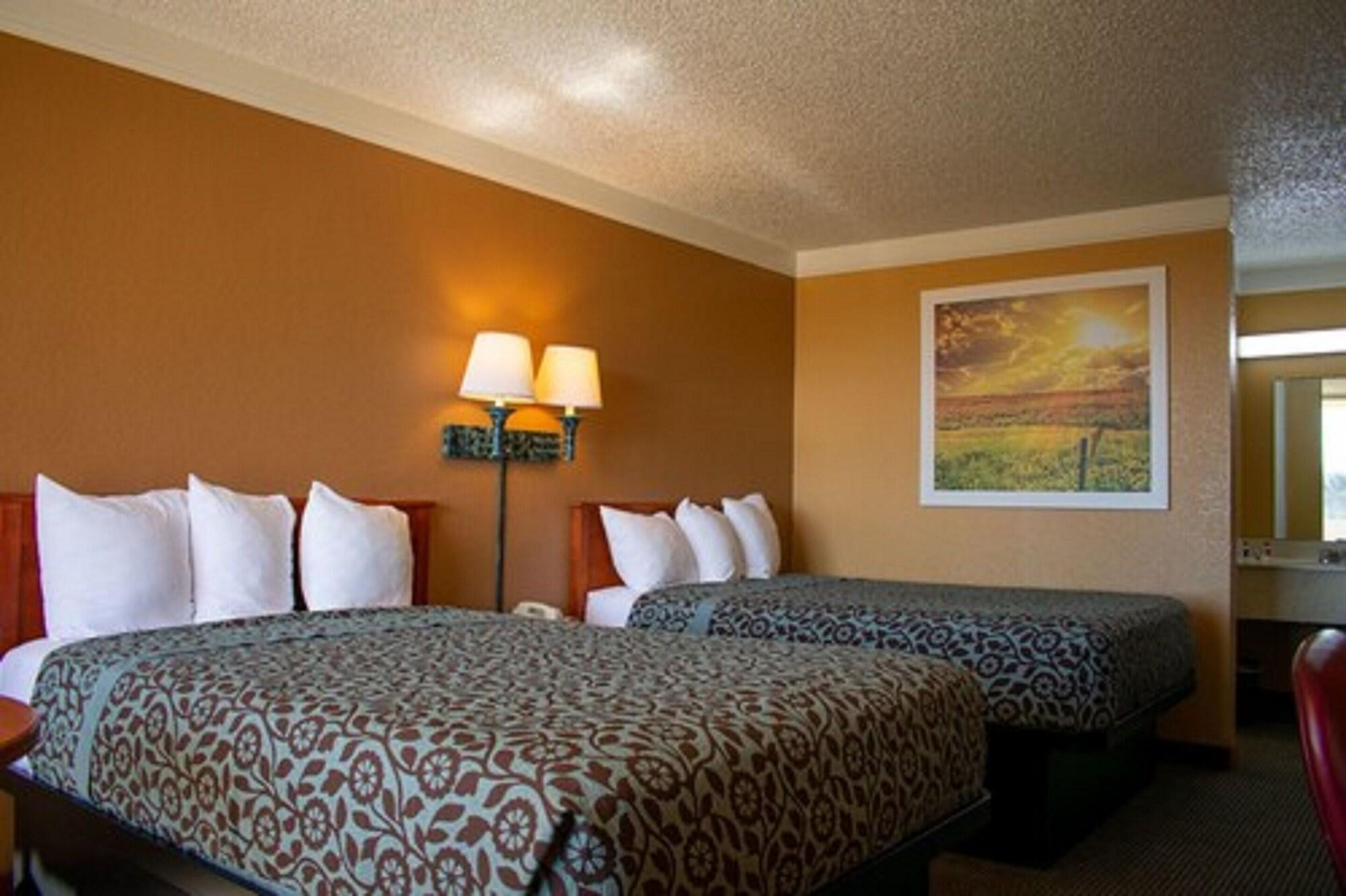 Days Inn By Wyndham Hillsboro Tx מראה חיצוני תמונה