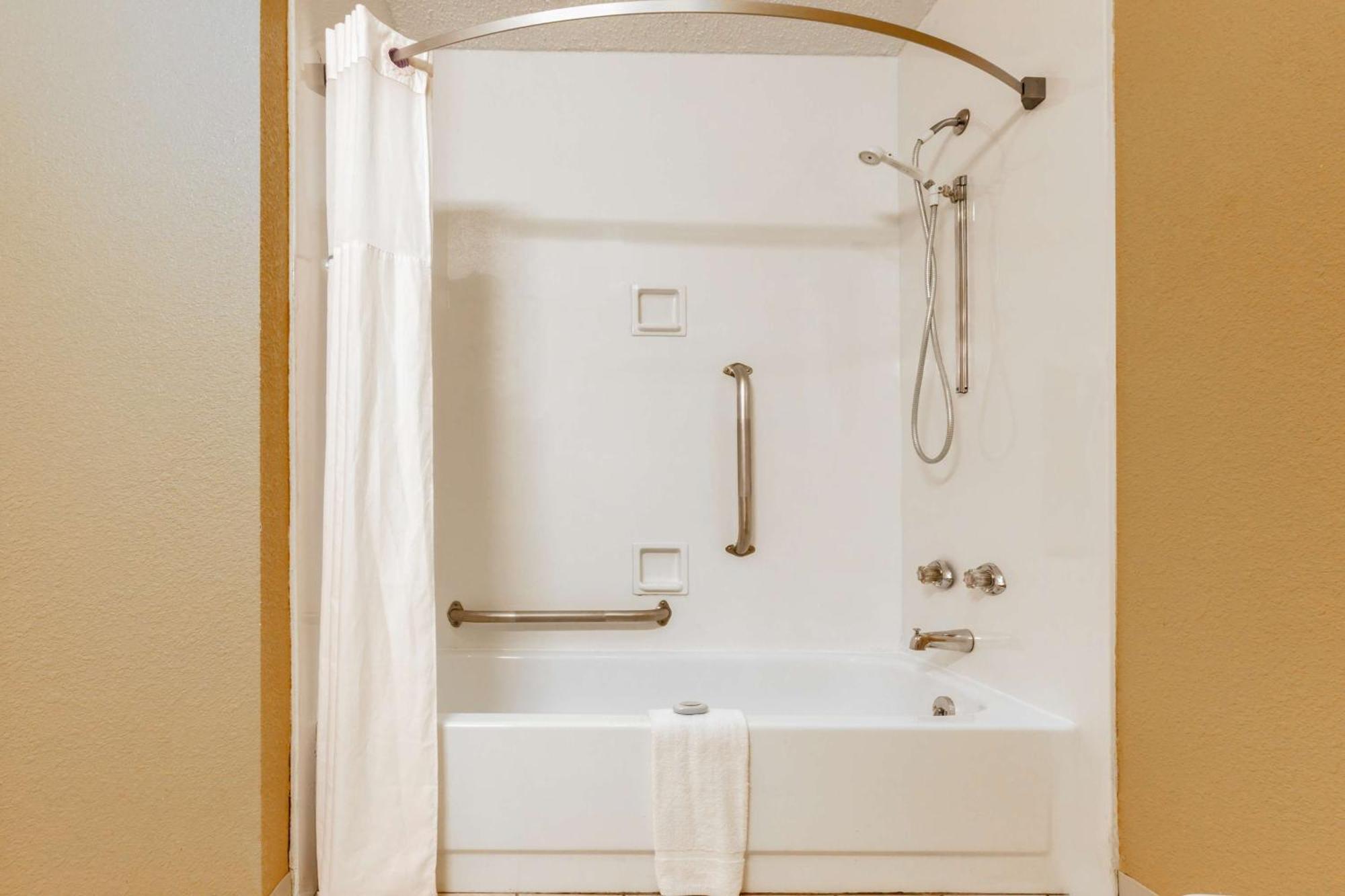 Days Inn By Wyndham Hillsboro Tx מראה חיצוני תמונה